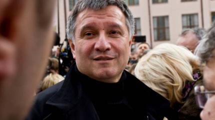 Аваков требует заседания Кабмина по поводу решения Шевченковского суда Аваков требует заседания Кабмина по поводу решения Шевченковского суда