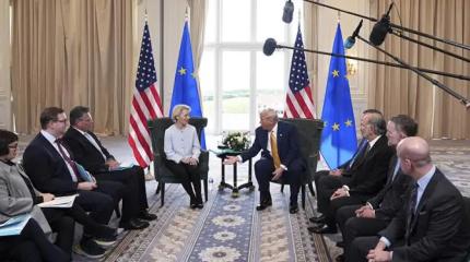 Европа в отношениях с Трампом пытается сохранить побитое лицо Европа в отношениях с Трампом пытается сохранить побитое лицо