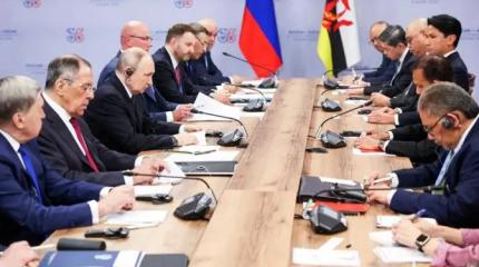 Казань против Эвиана: пощечина Западу, удар по доллару