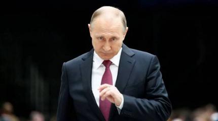 Золотой телец над Кремлём Золотой телец над Кремлём