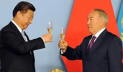 Си Цзиньпин: Китайско-казахстанские отношения взлетают на крыльях мечты Си Цзиньпин: Китайско-казахстанские отношения взлетают на крыльях мечты