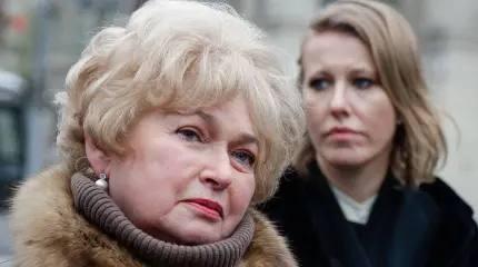 Мать Собчак в Совфеде публично вступилась за Ахеджакову Мать Собчак в Совфеде публично вступилась за Ахеджакову