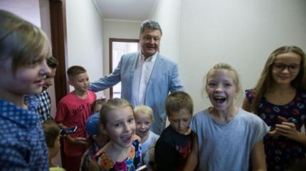 Порошенко «замаливает» свои грехи