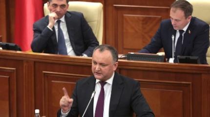 Додон пытается увести Молдову с «прозападного» фарватера