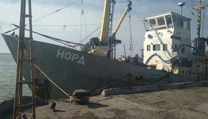 Моряки с арестованного Украиной российского судна сбежали в Белоруссию Моряки с арестованного Украиной российского судна сбежали в Белоруссию