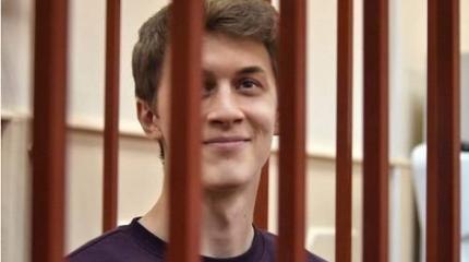 Осужденного сокрушителя нашего государства Егора Жукова – в президенты? Осужденного сокрушителя нашего государства Егора Жукова – в президенты?