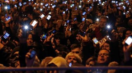 «Начали устраивать венгерский майдан»