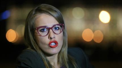 Собчак раскритиковала Порошенко: Вы три года воюете со своим народом