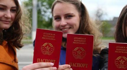 Документы решают всё. Новые граждане России из ЛДНР ждут Вежливых людей? Документы решают всё. Новые граждане России из ЛДНР ждут Вежливых людей?