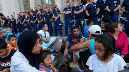 Европа добровольно выбрала путь самоуничтожения