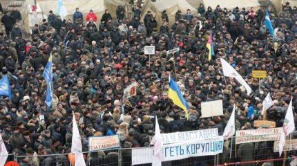 Пенсионеры силовых ведомств перешли в наступление на Киев