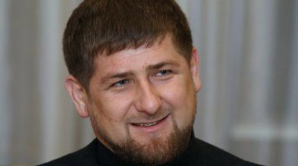 Кадыров пригласил Макрона в Чечню для поиска мифических угнетенных геев