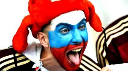 Москвич феерично «осадил» американку: «Давайте бахнем водки. Я же русский!» Москвич феерично «осадил» американку: «Давайте бахнем водки. Я же русский!»
