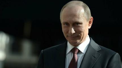 Создателя костюмов для Владимира Путина уволили из Brioni Создателя костюмов для Владимира Путина уволили из Brioni