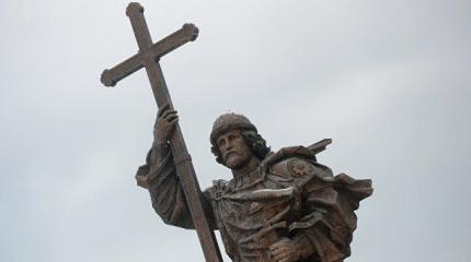 Князь Владимир получил российское гражданство и московскую прописку Князь Владимир получил российское гражданство и московскую прописку