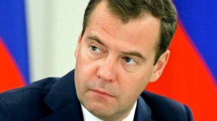 Медведев: Россия полностью откажется от импорта продуктов Медведев: Россия полностью откажется от импорта продуктов