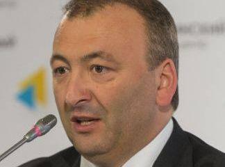 Филипчук: Если Украина ведёт войну с Россией, надо ввести военное положение