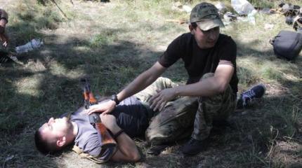 Лагеря правосеков готовят боевиков к новым революциям