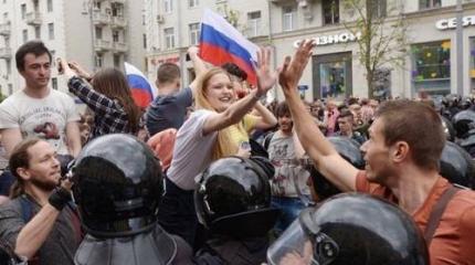 Молодые протестанты поведут наш караван?