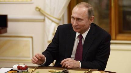 Путин: Мне до сих пор нравятся коммунистические идеи, и я храню свой партбилет Путин: Мне до сих пор нравятся коммунистические идеи, и я храню свой партбилет