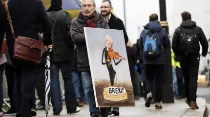 Brexit: Выход без сделки или отказ от выхода