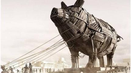 Петр Порошенко отправит на Донбасс «троянского коня»