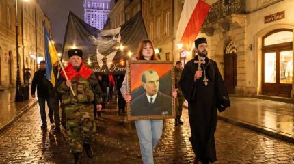 В Польше предупредили Киев: «бандеровского флага» не будет в ЕС