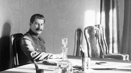 Уроки революций, которые убили Сталина, испугали Си и возвысили Путина Уроки революций, которые убили Сталина, испугали Си и возвысили Путина