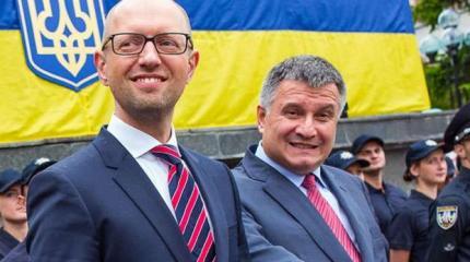 Укропереворот: Вместо «Инджирлик» — гостиница «Киев», Гюлена заменит Яценюк Укропереворот: Вместо «Инджирлик» — гостиница «Киев», Гюлена заменит Яценюк
