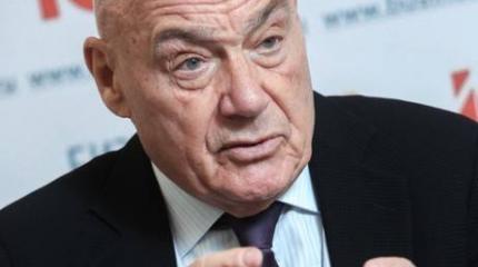 Познер прокомментировал плакаты о «дорогих уроках русского» в Нью-Йорке Познер прокомментировал плакаты о «дорогих уроках русского» в Нью-Йорке
