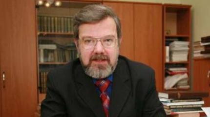 Владимир Лавров: Может, Путин - политик из XIX века, но в США тогда убивали рабов Владимир Лавров: Может, Путин - политик из XIX века, но в США тогда убивали рабов