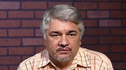 Ищенко озвучил единственный способ сохранить существование ЛДНР Ищенко озвучил единственный способ сохранить существование ЛДНР