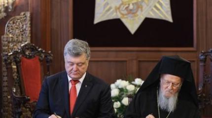 Порошенко провоцирует верующих к неповиновению Порошенко провоцирует верующих к неповиновению