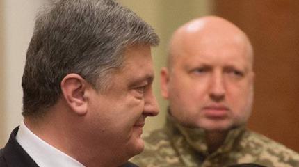 Военное положение может привести Порошенко на скамью подсудимых