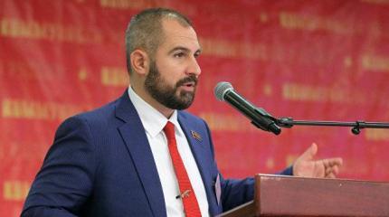 У Собчак и Жириновского возник симбиоз: Сурайкин отреагировал на перепалку У Собчак и Жириновского возник симбиоз: Сурайкин отреагировал на перепалку