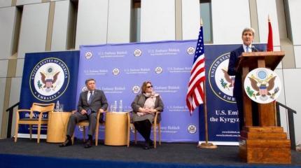 Как США выравнивают линию «киргизского» фронта Как США выравнивают линию «киргизского» фронта