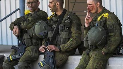 Россия подстрекает британских солдат к дебошам в Балтии? В НАТО считают так Россия подстрекает британских солдат к дебошам в Балтии? В НАТО считают так