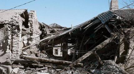 Минские переговоры под аккомпанемент взрывов в Донецке