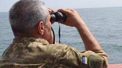 "Зелёный змий" довёл украинских пограничников до страха перед прожектором "Зелёный змий" довёл украинских пограничников до страха перед прожектором