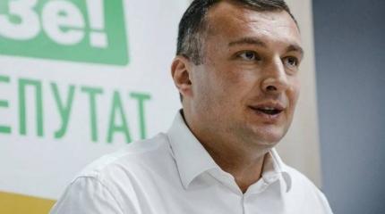 «Слуга народа» порадовался лишению русских конституционных прав