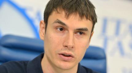 Писатель Сергей Шаргунов рассказал о том, почему «во всем Россия виновата» Писатель Сергей Шаргунов рассказал о том, почему «во всем Россия виновата»