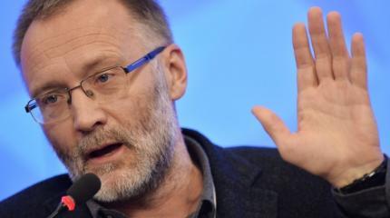 Михеев поставил диагноз Ющенко: за ногу не кусает, но точно ненормальный Михеев поставил диагноз Ющенко: за ногу не кусает, но точно ненормальный