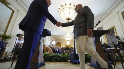 От «приятного парня» до «убийцы» — один шаг: Трамп играет на нервах Моди От «приятного парня» до «убийцы» — один шаг: Трамп играет на нервах Моди