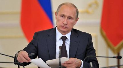 Путин: нельзя допустить в России такой ситуации с мигрантами, как в ЕС Путин: нельзя допустить в России такой ситуации с мигрантами, как в ЕС