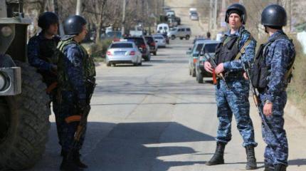 Подозреваемый в убийстве Бориса Немцова подорвался на гранате Подозреваемый в убийстве Бориса Немцова подорвался на гранате