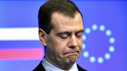 У Путина всегда Медведев виноват. А кто виновен у Медведева?