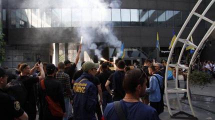 Харьков: беснующиеся националисты и бессилие новой власти