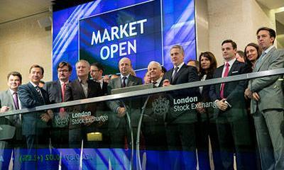 Как, разыскиваемый в США, Дмитрий Фирташ, дружит с британской элитой?