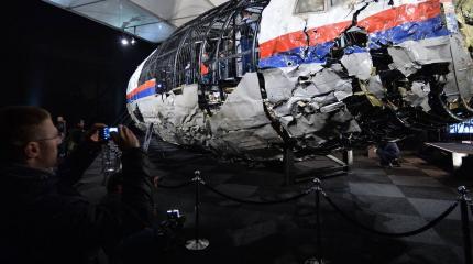 Крушение MH17: Запад добивается обвинения России Крушение MH17: Запад добивается обвинения России
