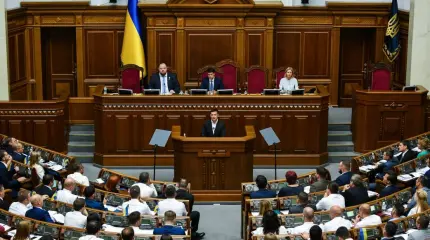 Теперь Зеленскому можно все: Украина вернулась к президентской республике Теперь Зеленскому можно все: Украина вернулась к президентской республике